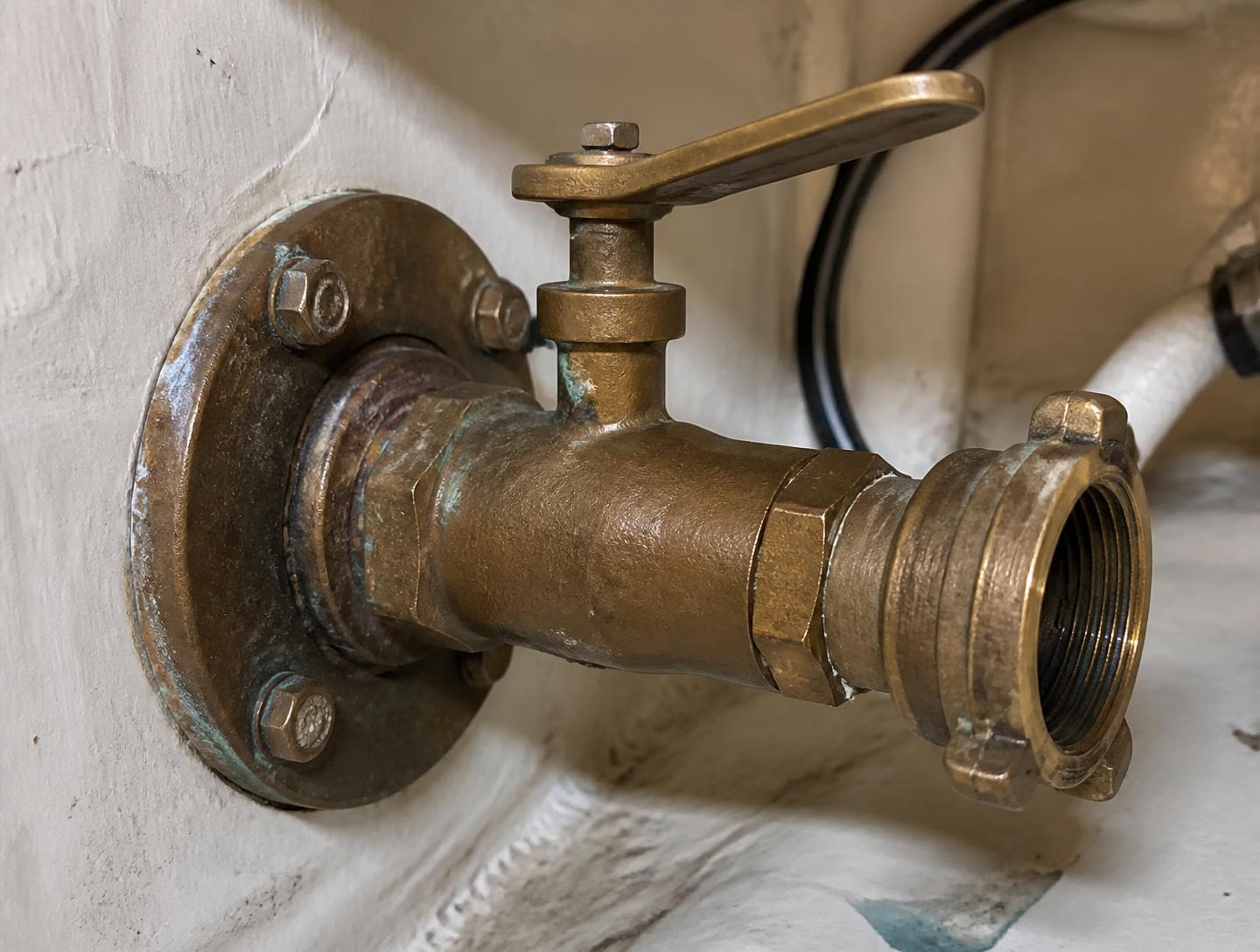 Servicing a bronze seacock through-hull valve